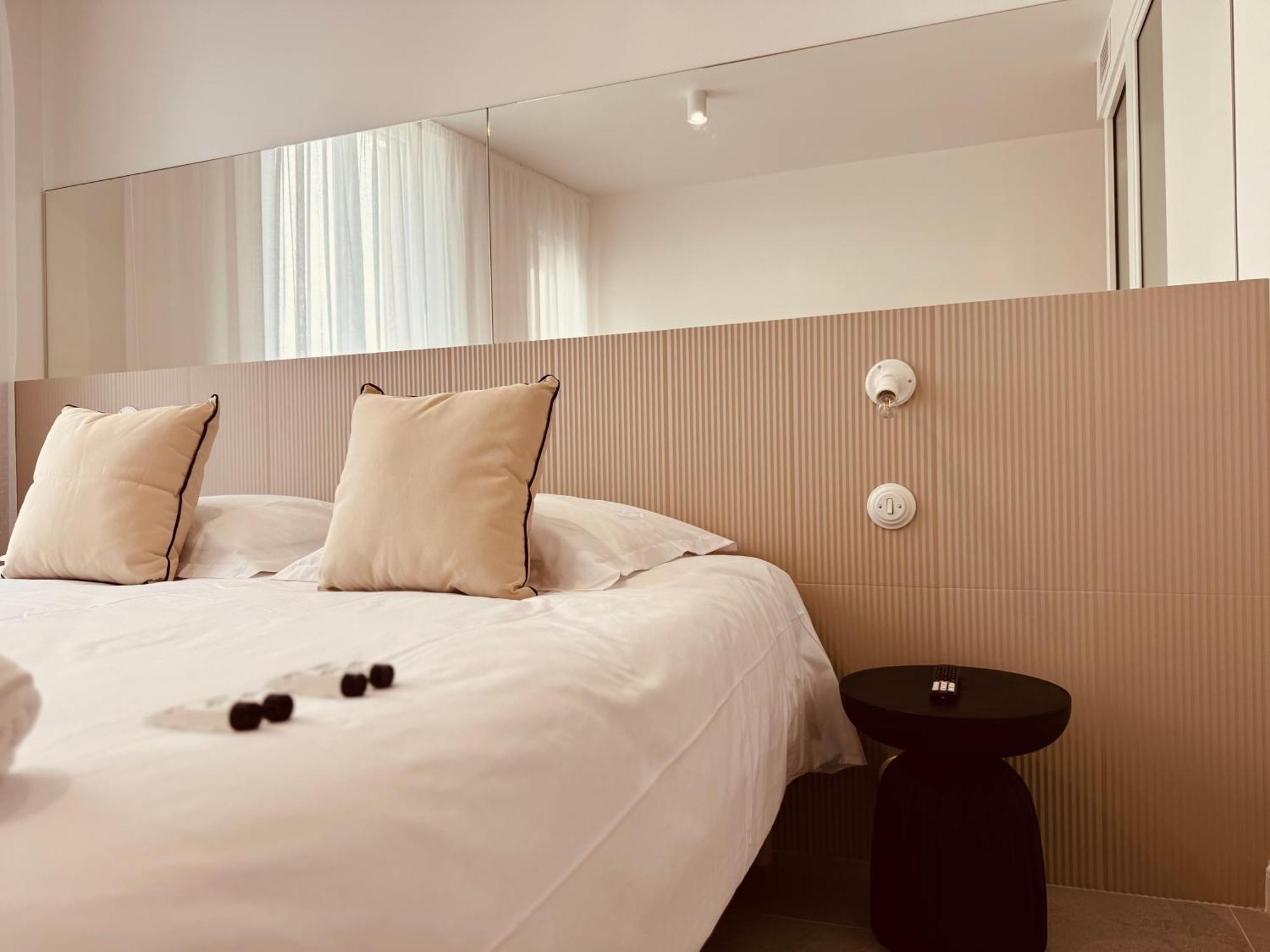 Maison Lyo Suite Luxe Канны Экстерьер фото
