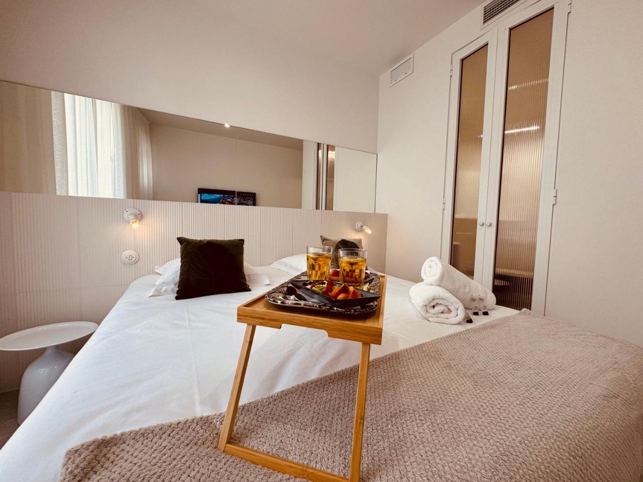 Maison Lyo Suite Luxe Канны Экстерьер фото