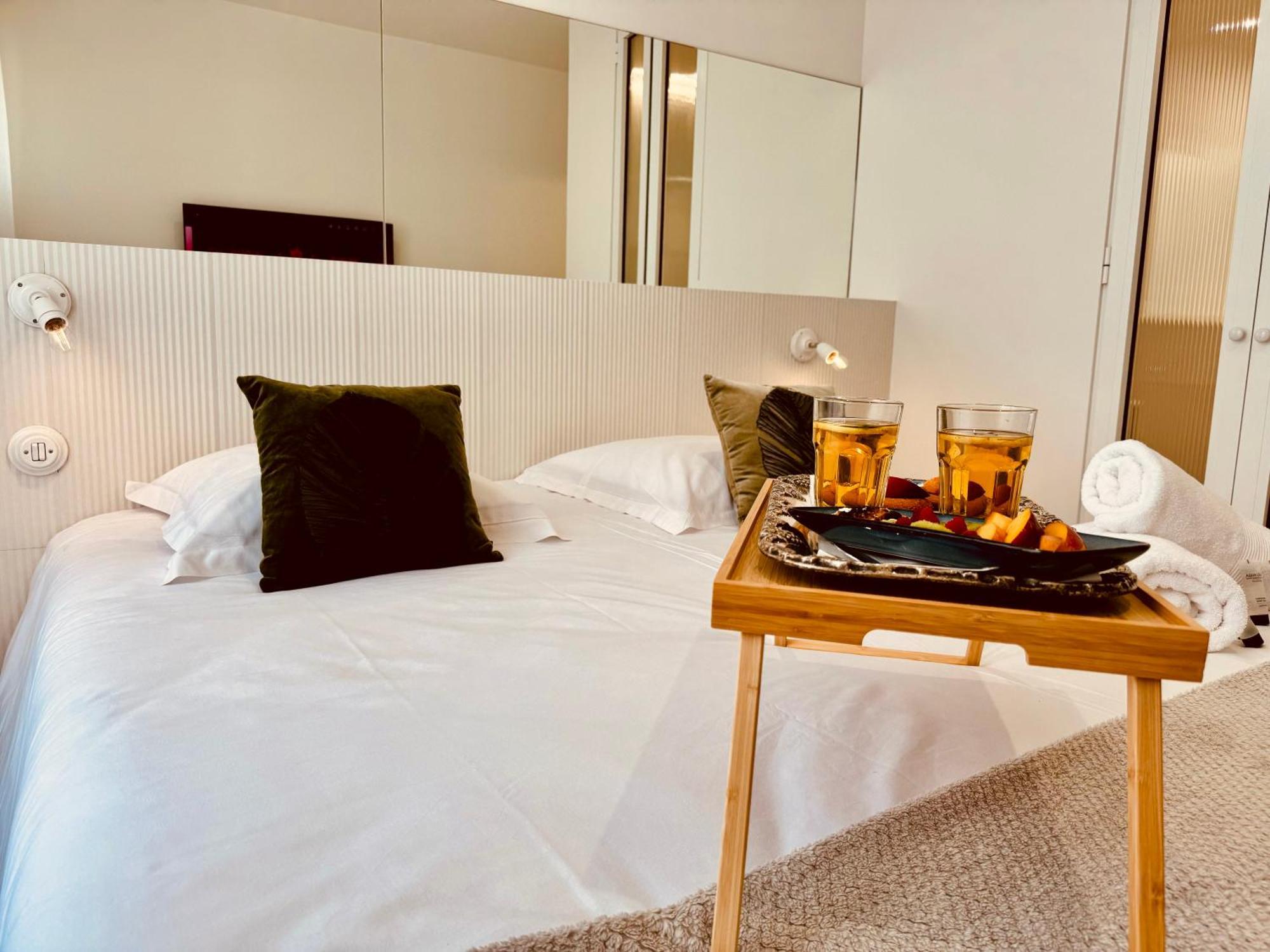 Maison Lyo Suite Luxe Канны Экстерьер фото