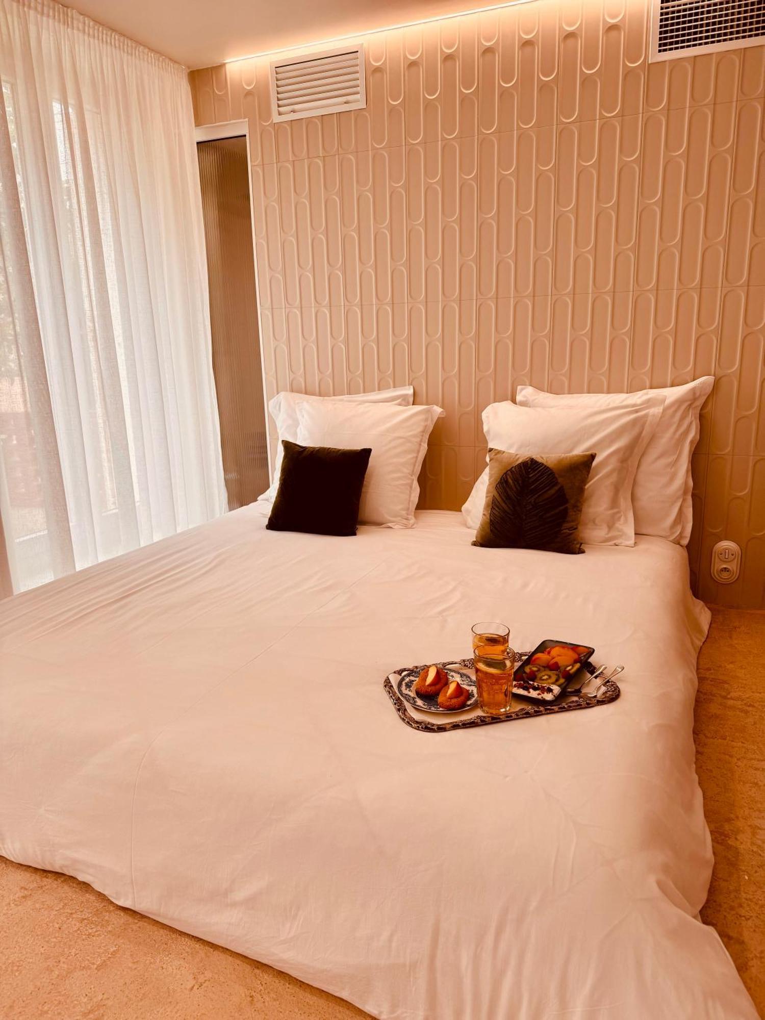 Maison Lyo Suite Luxe Канны Экстерьер фото