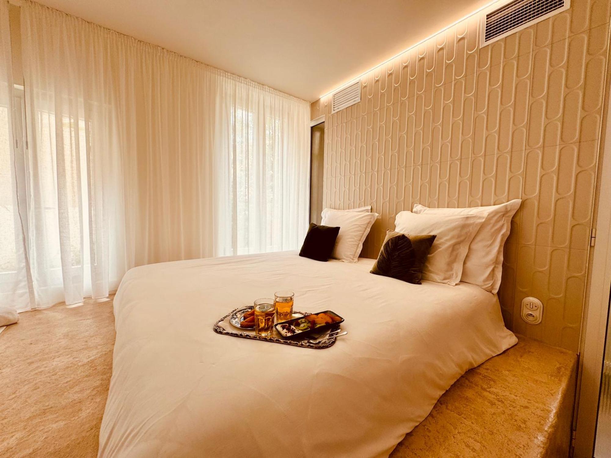 Maison Lyo Suite Luxe Канны Экстерьер фото