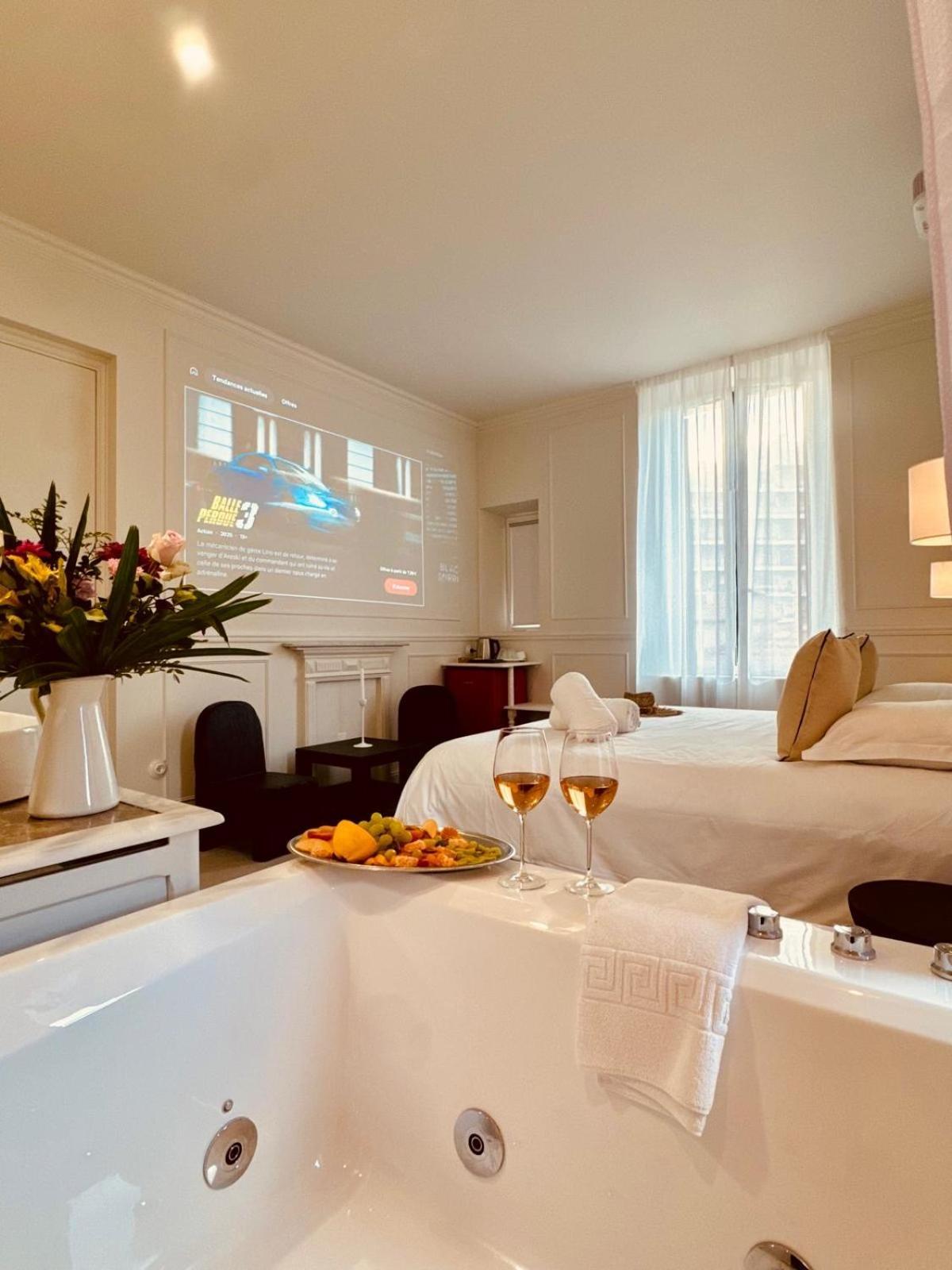 Maison Lyo Suite Luxe Канны Экстерьер фото